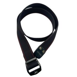 Arc’teryx Black Red Conveyor Belt Sz Small 41.7” Length Metal Buckle Adjustable